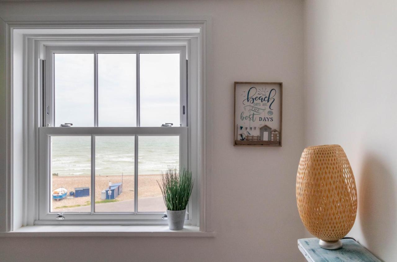 Lovely 2- Bedroom Apartment With Stunning Sea Views 워딩 외부 사진